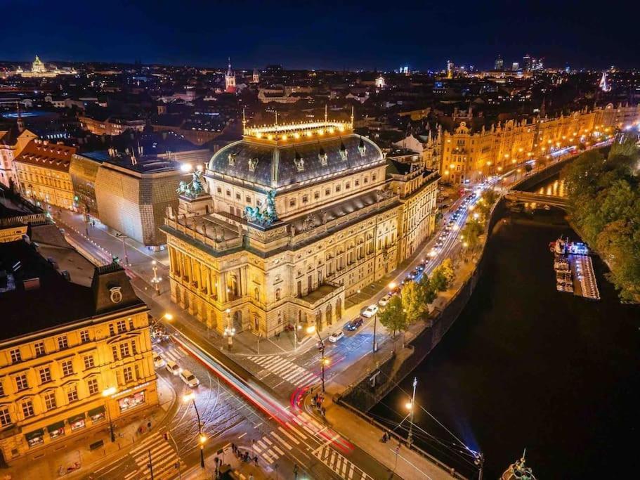 Fabulous River View Studio In The Heart Of Praga Zewnętrze zdjęcie